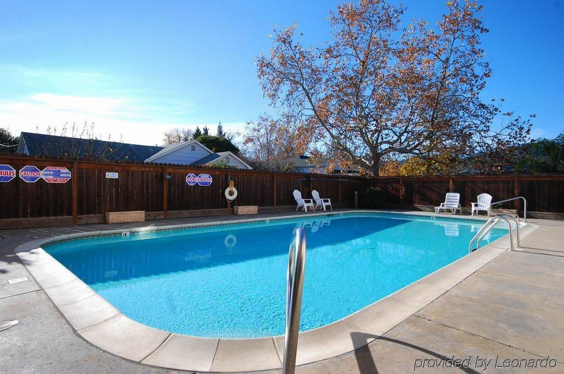 Cloverdale Wine Country Inn & Suites Instalações foto